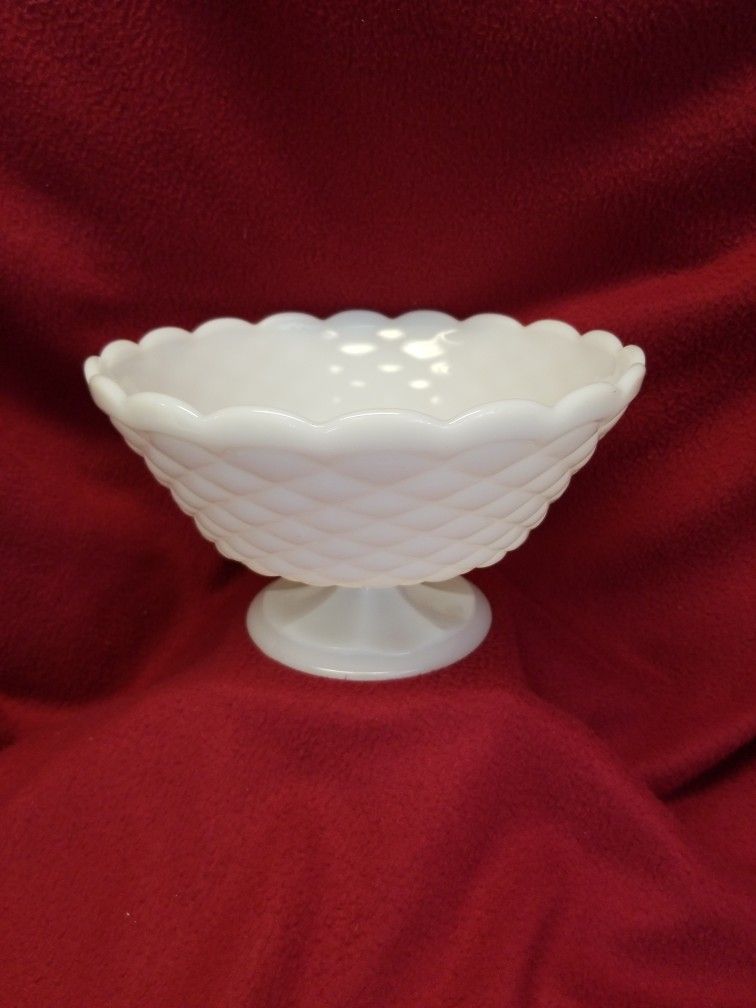 Vintage Milkglass Pedastal Bowl