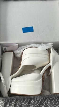 White Platform High Heel DREAMPAIR