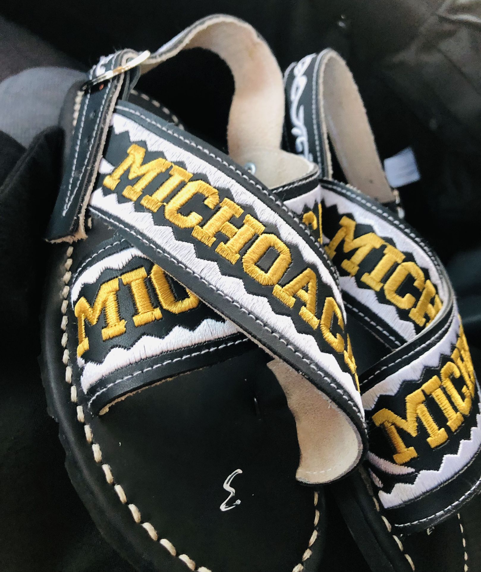 Huarache Bordado Talla 3 Mexicana