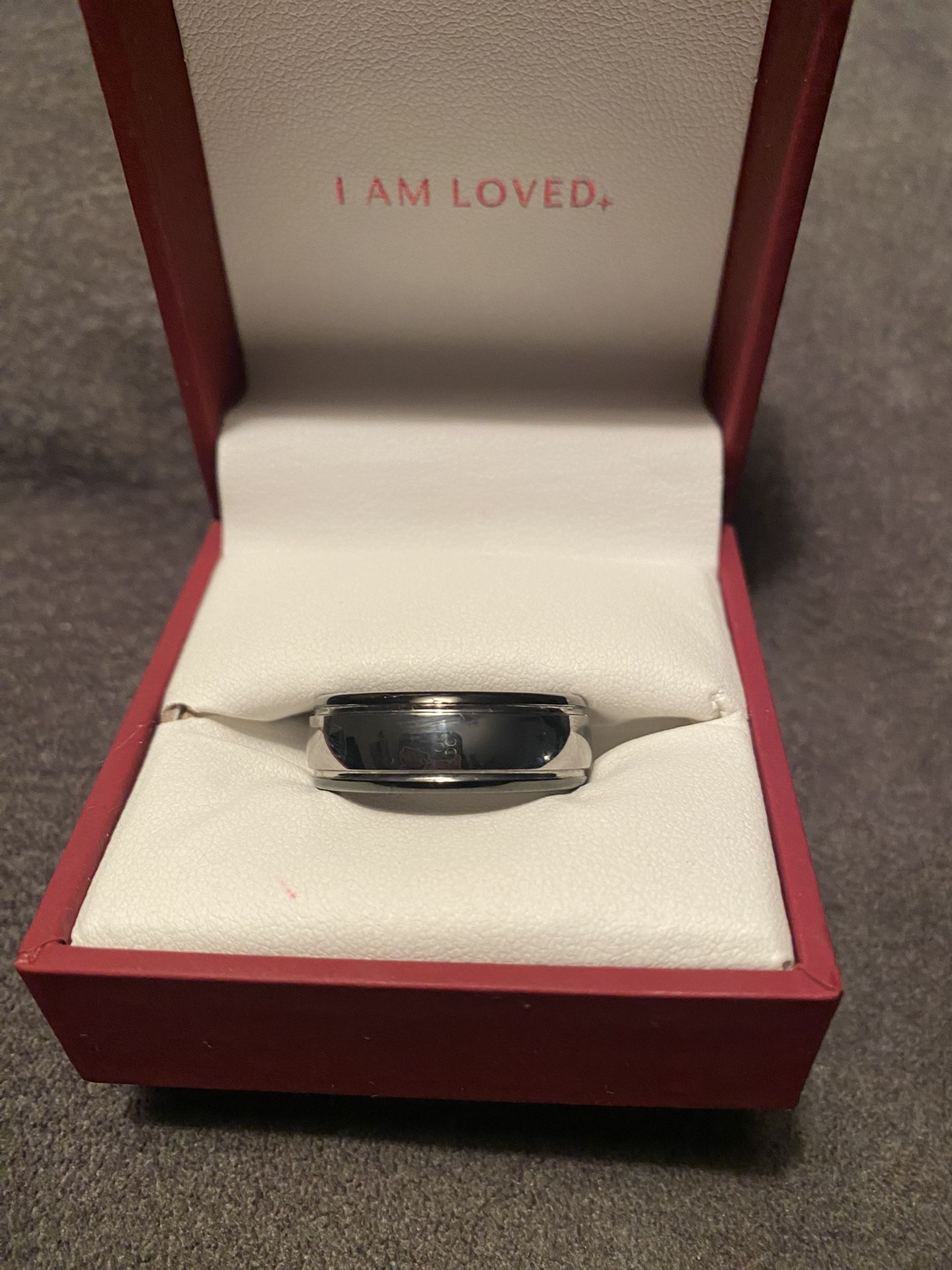 Men’s Wedding Band