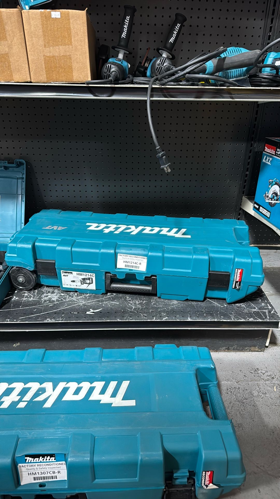 Makita 14 Amp 27 lb. AVT Demolition Hammer with Case