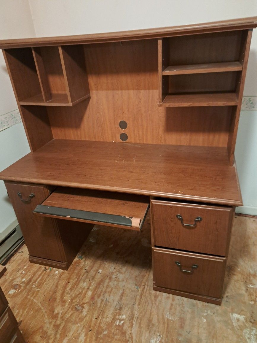 Computer Desk
