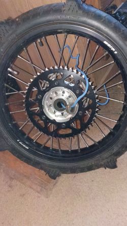 Warp 9. 19" wheel with sprocket and sand/paddle tire