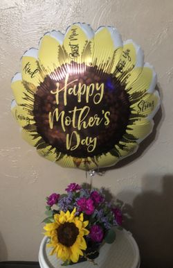 Beautiful Mother’s Day Arrangement 🌻