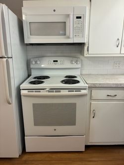 GE ELECTRIC COIL STOVE/OVEN