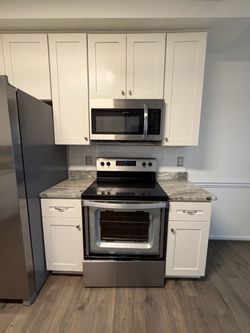 Frigidaire 30inch glass top stove