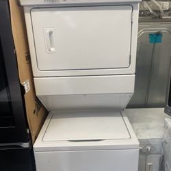 Whirlpool Stackable Washer And Dryer White Color 