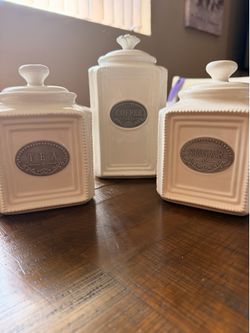Kitchen canisters/ Coffee, Sugar, Tea