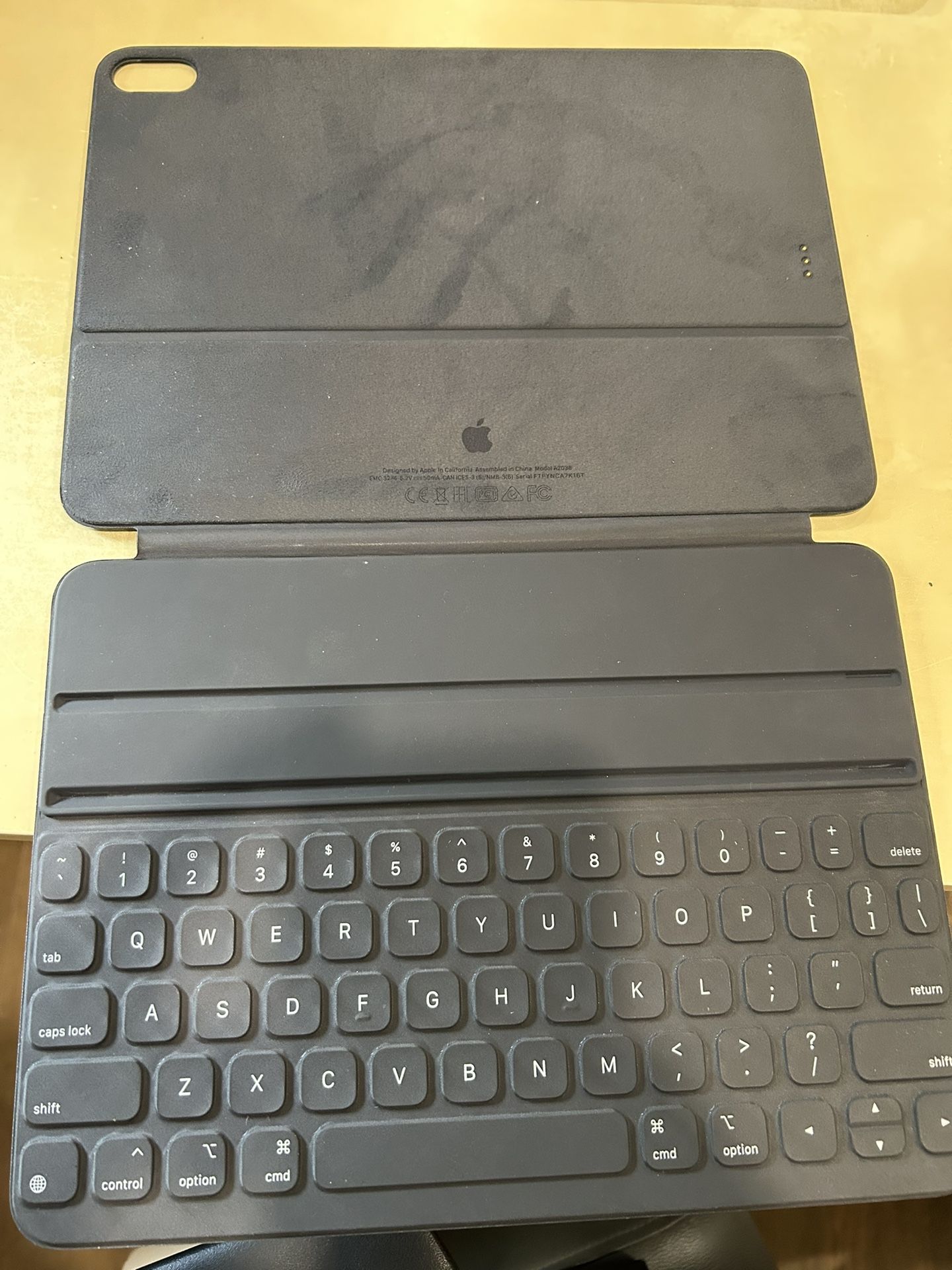 Folio iPad Keyboard Model A2038