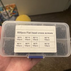 760 COUNT FLAT HEAD CROSS SCREWS, PERFECT CONDITON