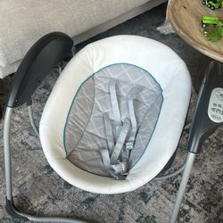 Graco Baby Swing 