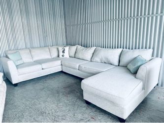 Luxurious Upscale Robb & Stucky Contemporary Coastal Sectional Sofa