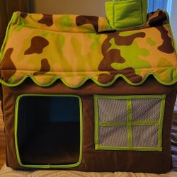 Pet Home, Fully Foldable With Multiple Windows And Vents