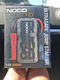 NOCO Boost HD GB70, a 2000A 12V portable lithium jump starter