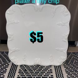 $5 Large princesses Platter 13.5” have a small chip look pic #3 Made in Italy 🇮🇹