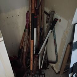 Lawn Care Tools 