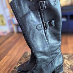 Women's Boots Size 10