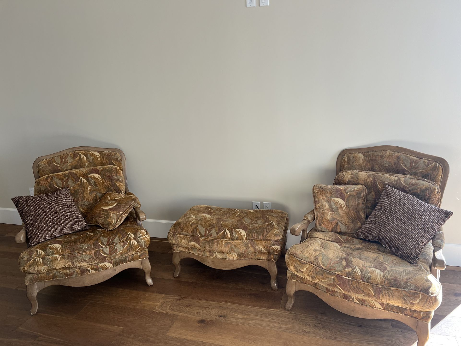 Bernhardt Chairs And Ottoman