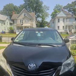 2014 Toyota Sienna