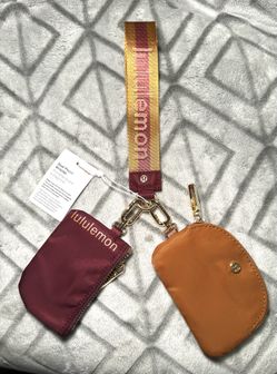 LuLulemon Dual Pouch Wristlet in Burgundy & Caramel