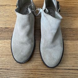 New Clark’s Bootie 