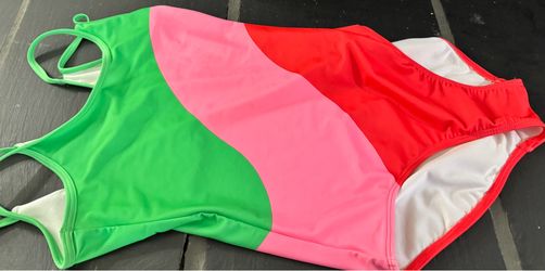 Old navy swimsuit size 10/12