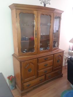 China 2 piece excellent condition.Living room cabinet drawer glass shelf