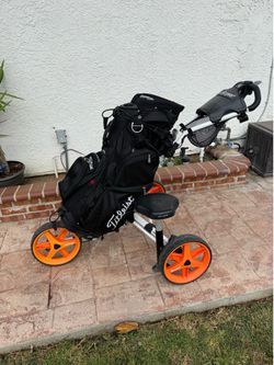 Golf Titleist cart bag Clicgear push cart
