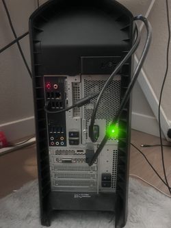 Gaming Pc alien Ware With 32inch Screen
