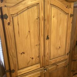 Rustic Tv Entertainment Hutch With Side Shelves Mexican Pine