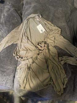 NWT Women’s Light Weight rayon Cardigan 