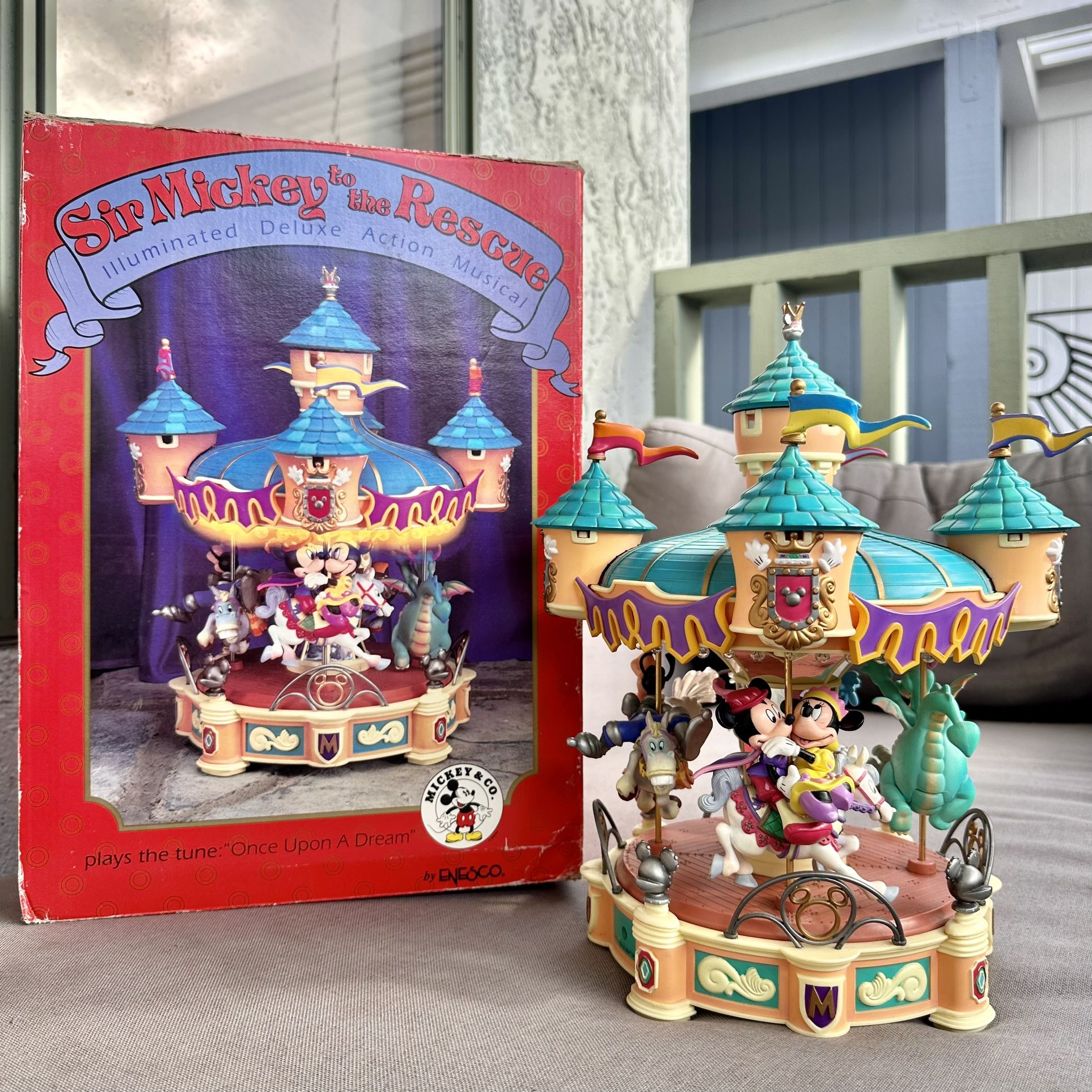 Disney “Sir Mickey to the Rescue” ILLUMINATED DELUXE ACTION MUSICAL CAROUSEL BY ENESCO