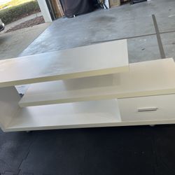 White Wood entertainment Center / tv Stand 