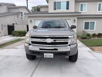 Chevrolet Silverado Pickup Truck