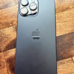 iPhone 16 pro max 256gb (unlocked to any carrier)