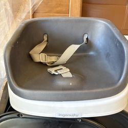 Booster Seats For Sale (2)