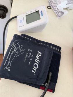 Relli-on  medi blood pressure machine with cuff
