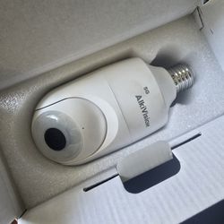 Light Bulb Security Camera 