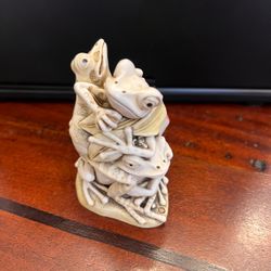 Leap frog box figurine by Harmony Kingdom