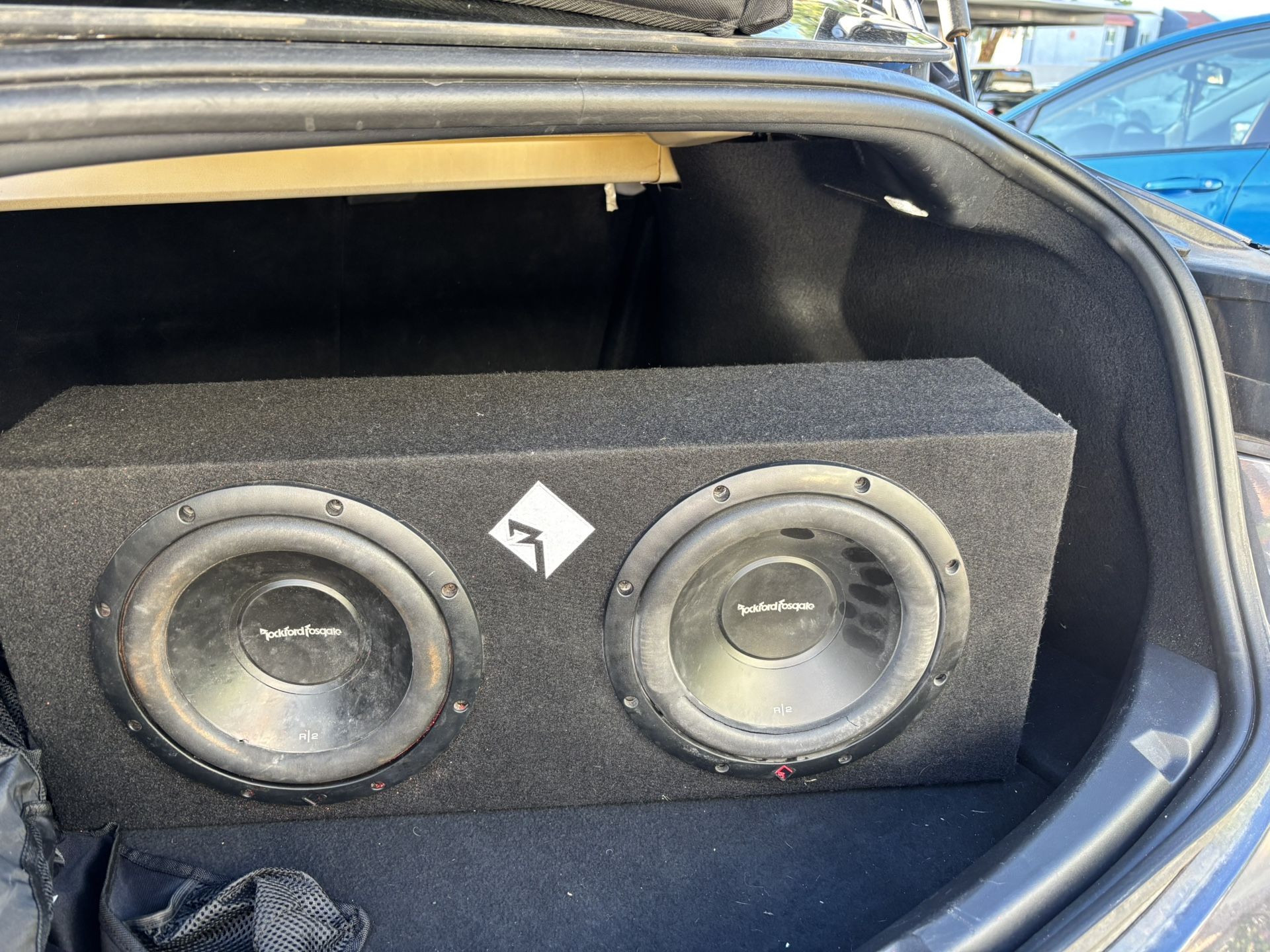 Subwoofer /speakers Rockford For Sale