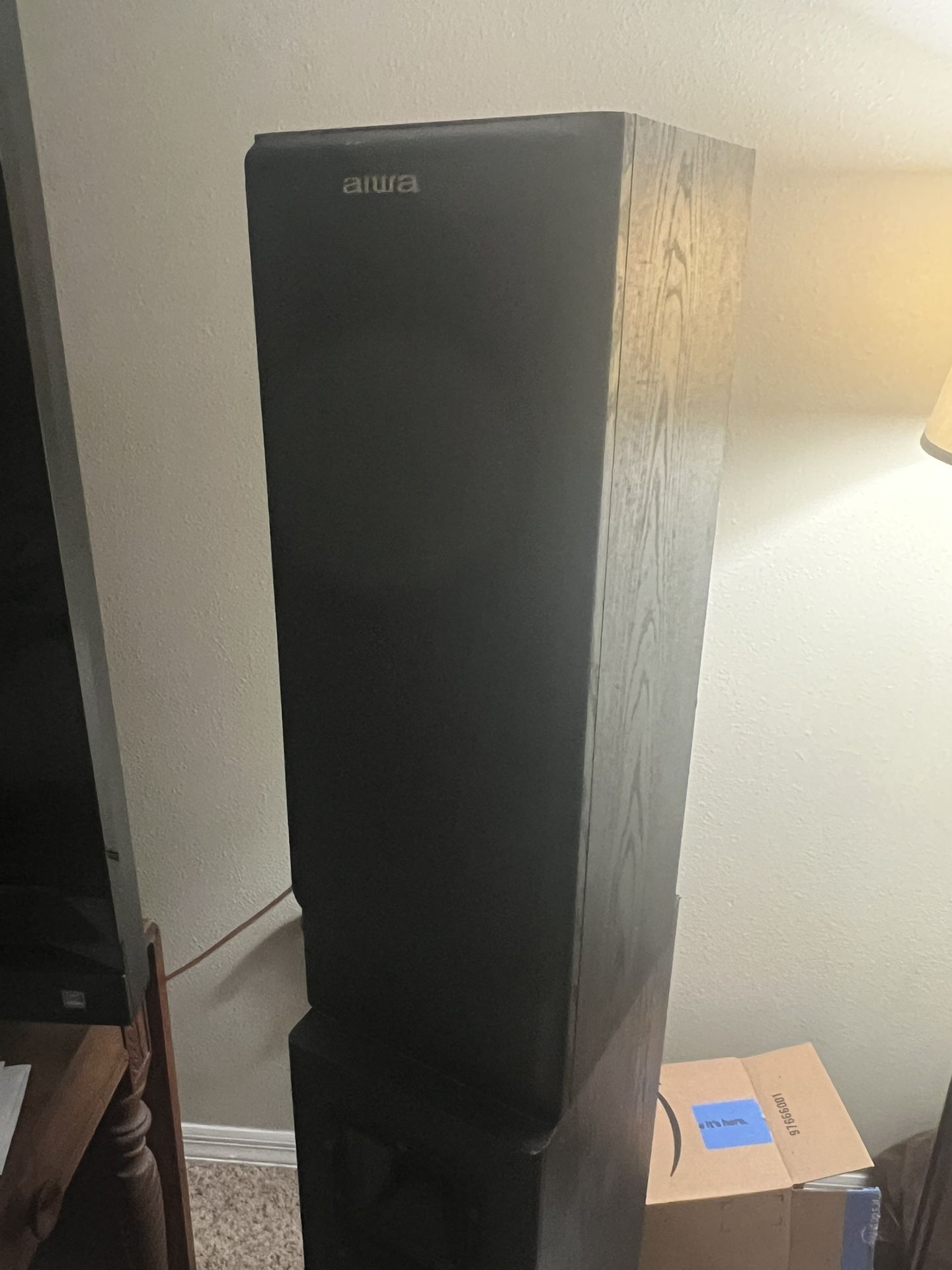 2 Aiwa Tower Speakers