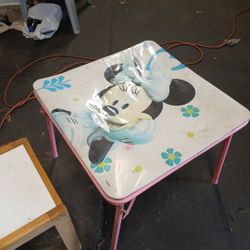 Minney Mouse Kids Table 