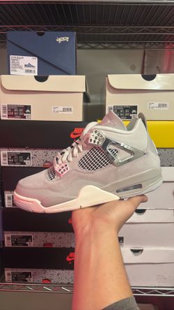 Jordan 4 retro Frozen Moments (women’s)