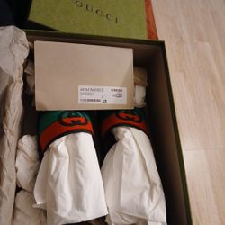 "GUCCI SLIDES " BRAND NEW WITH BOX & COVERS 