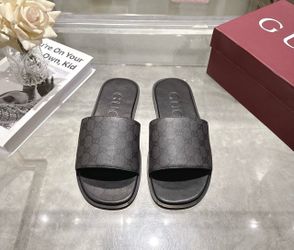 Gucci slides