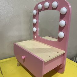 Little Girls Vanity 