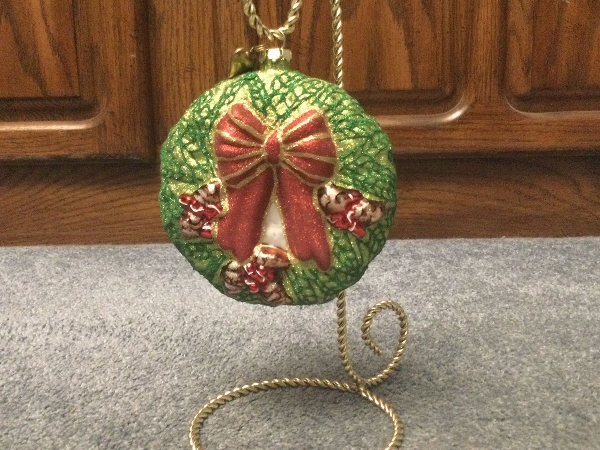 Fenton Christmas Ornament - Wreath Shaped - With Holder