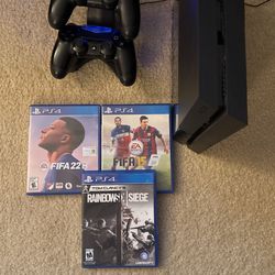 🎮🔥PS4 (500GB) in Great Condition + 2 Controllers, Charger Stand + FIFA Games, Rainbowsix