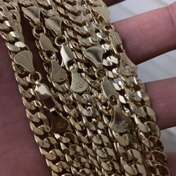Chains Cubans