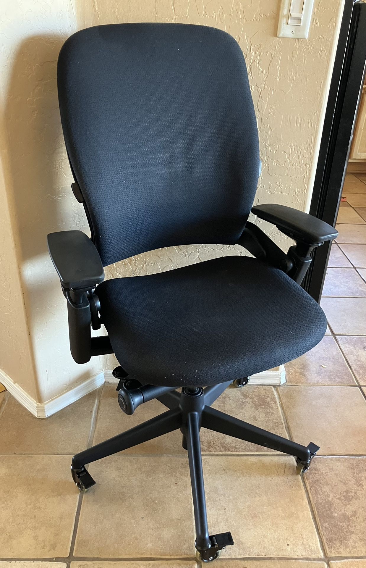 Steelcase Leap V2 Office Chair